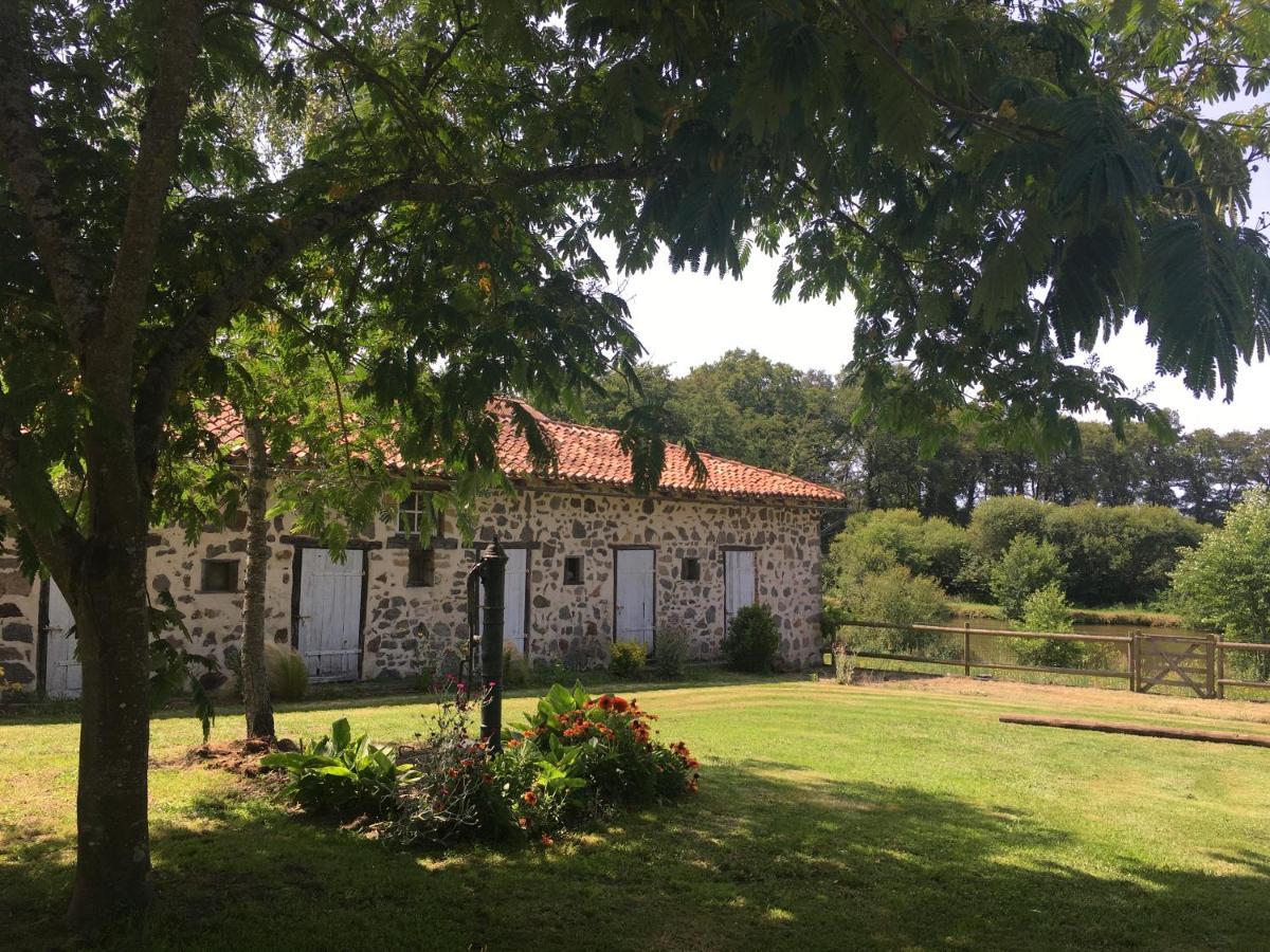 "La Maison De Villars" Au Coeur De La Nature Pressac ภายนอก รูปภาพ